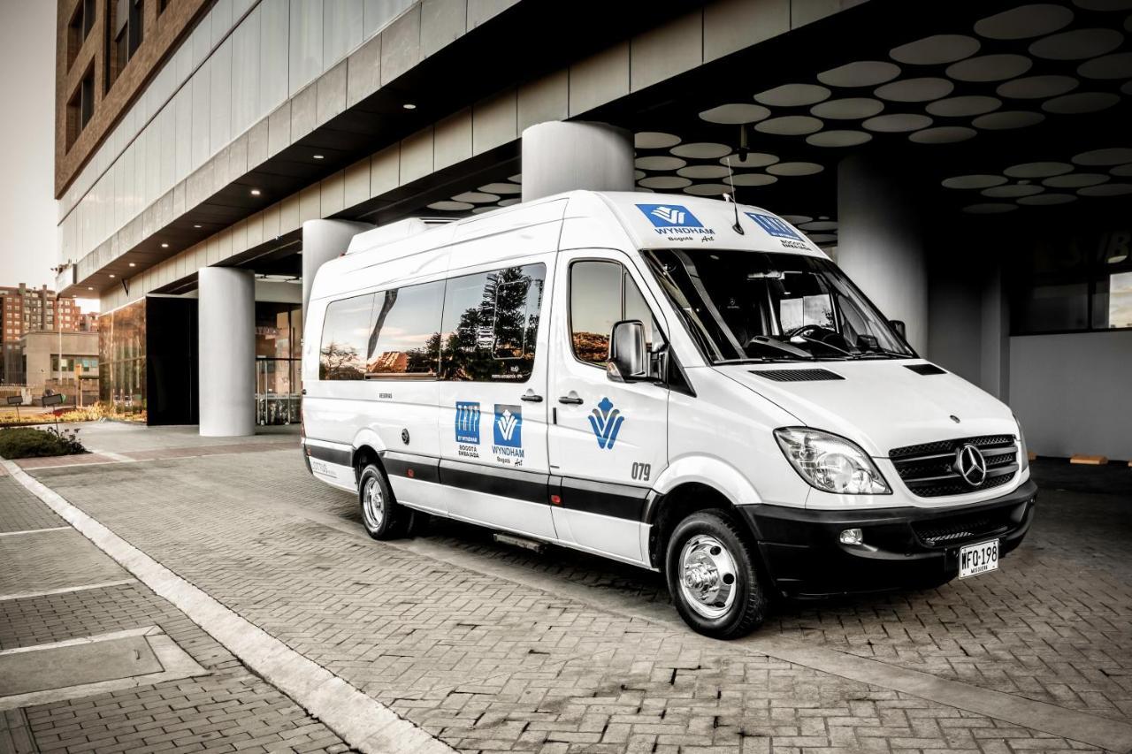 מלון Wyndham בוגוטה מראה חיצוני תמונה Mercedes-Benz Sprinter