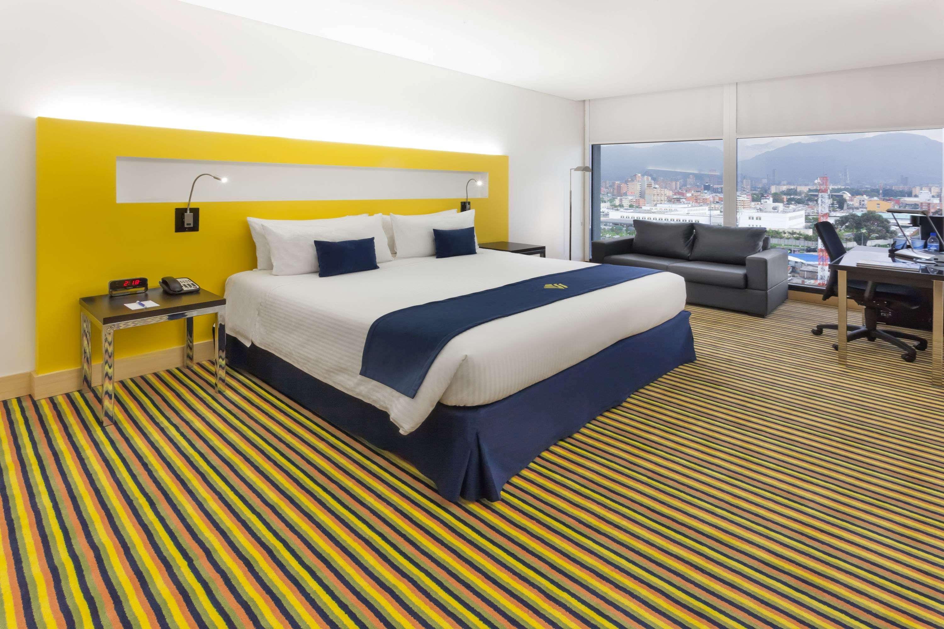 מלון Wyndham בוגוטה מראה חיצוני תמונה A room at the hotel