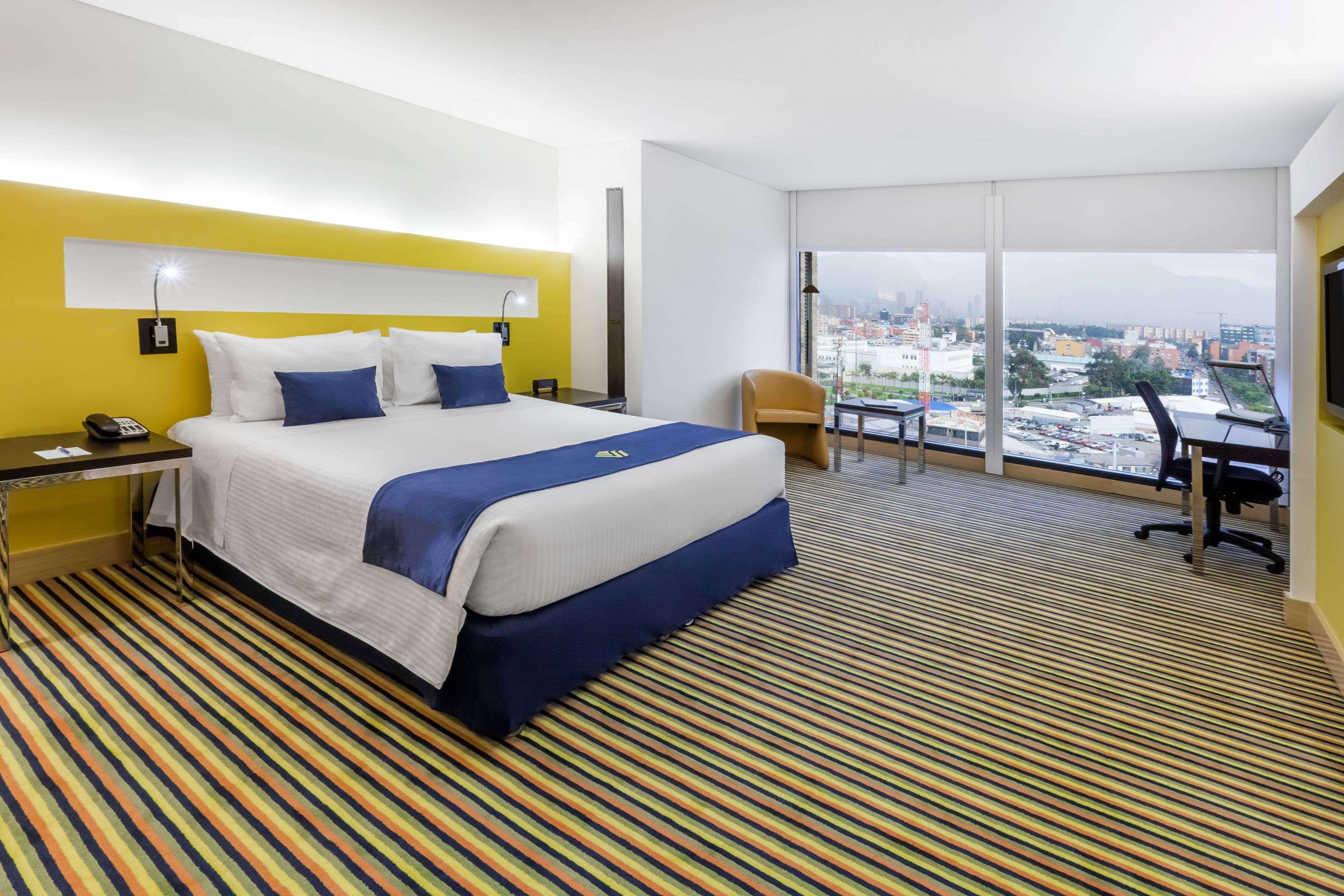 מלון Wyndham בוגוטה מראה חיצוני תמונה A room at the hotel