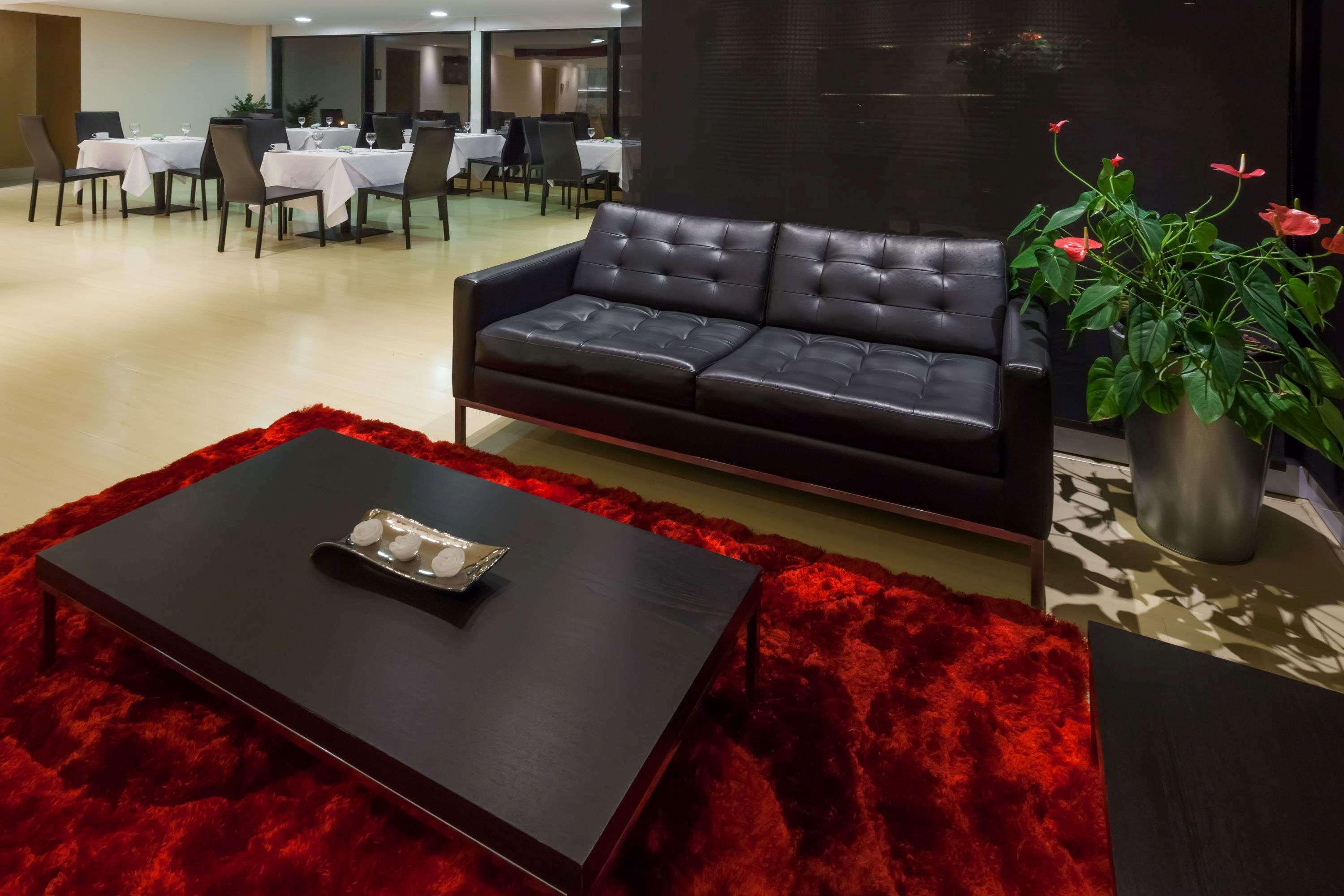 מלון Wyndham בוגוטה מראה חיצוני תמונה The lounge at the airport